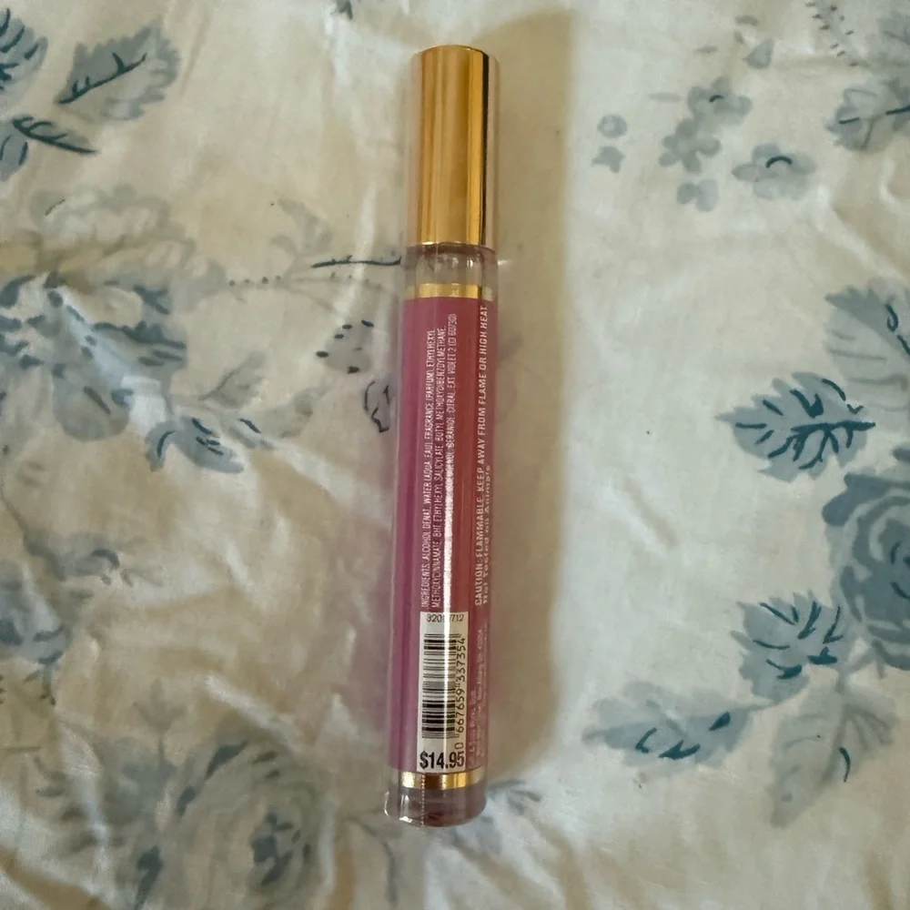 Bath & Body Works Covered in Roses Perfume - Gold and Pink - Picture 2 of 4